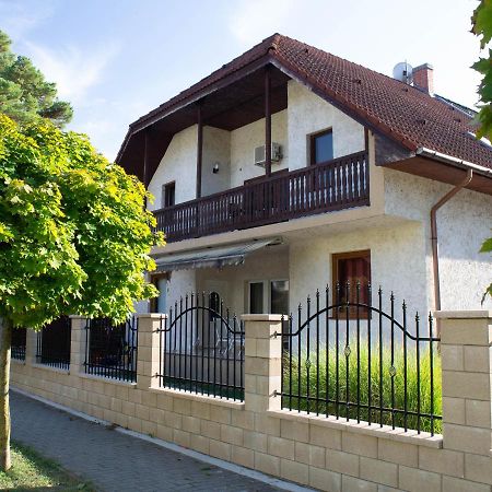 Zsolnay Apartman Шиофок Экстерьер фото